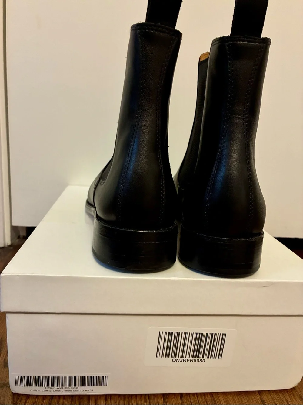 Quince Men's Essential Leather Dress Chelsea Boot Black Size 9 NIB